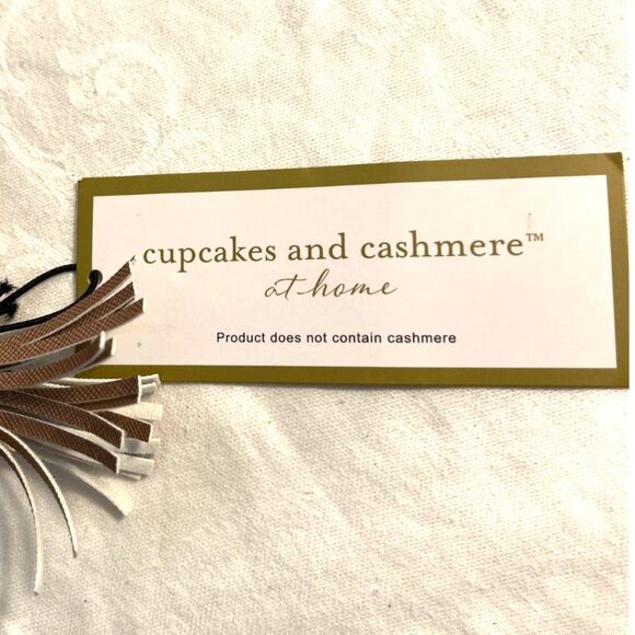 New Cupcakes and Cashmere Travel Jewelry Case - Picture 6 of 6